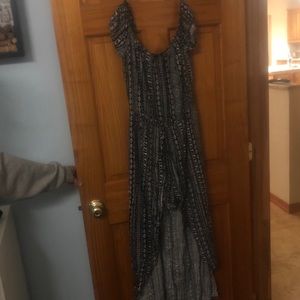 Black/white off the shoulders shorts/dress romper